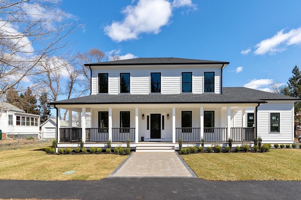 6 Myrtle Ave