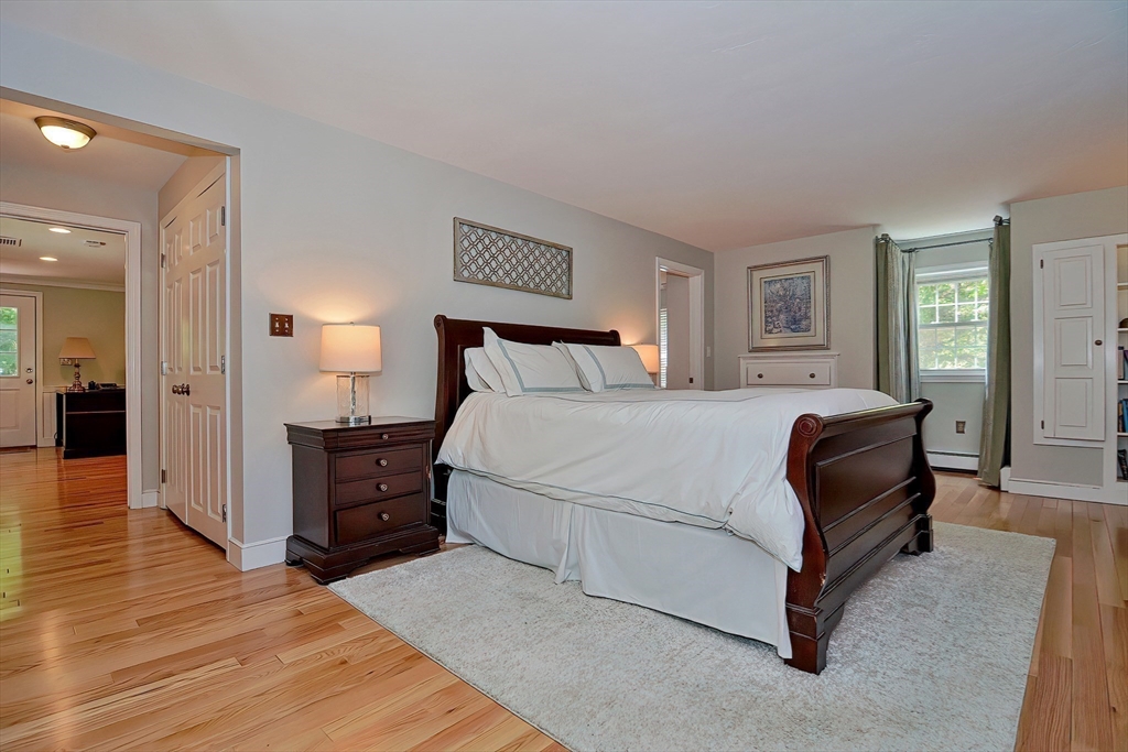 76 Carroll Dr