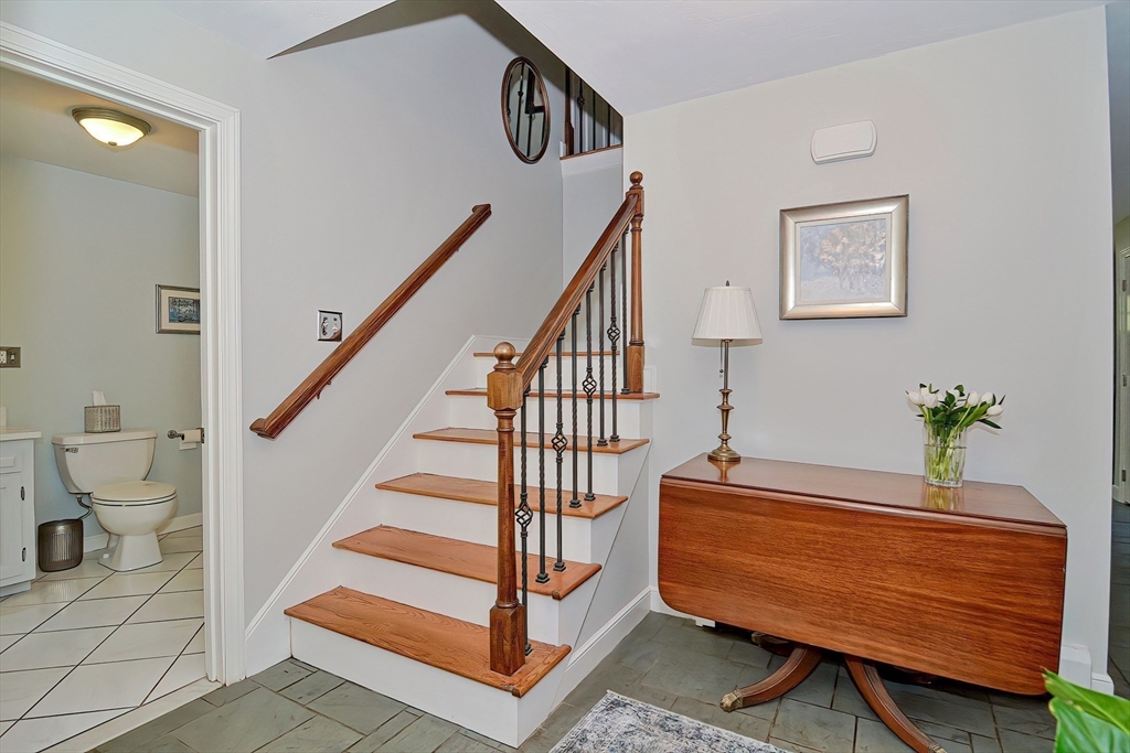 76 Carroll Dr