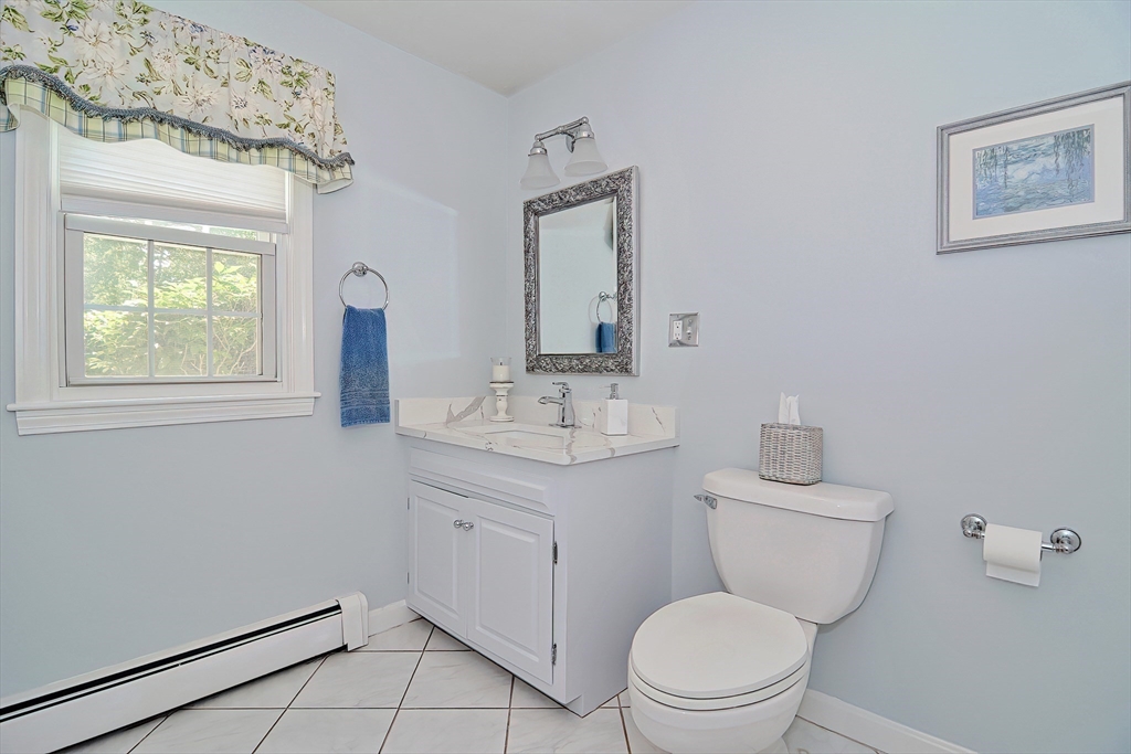 76 Carroll Dr