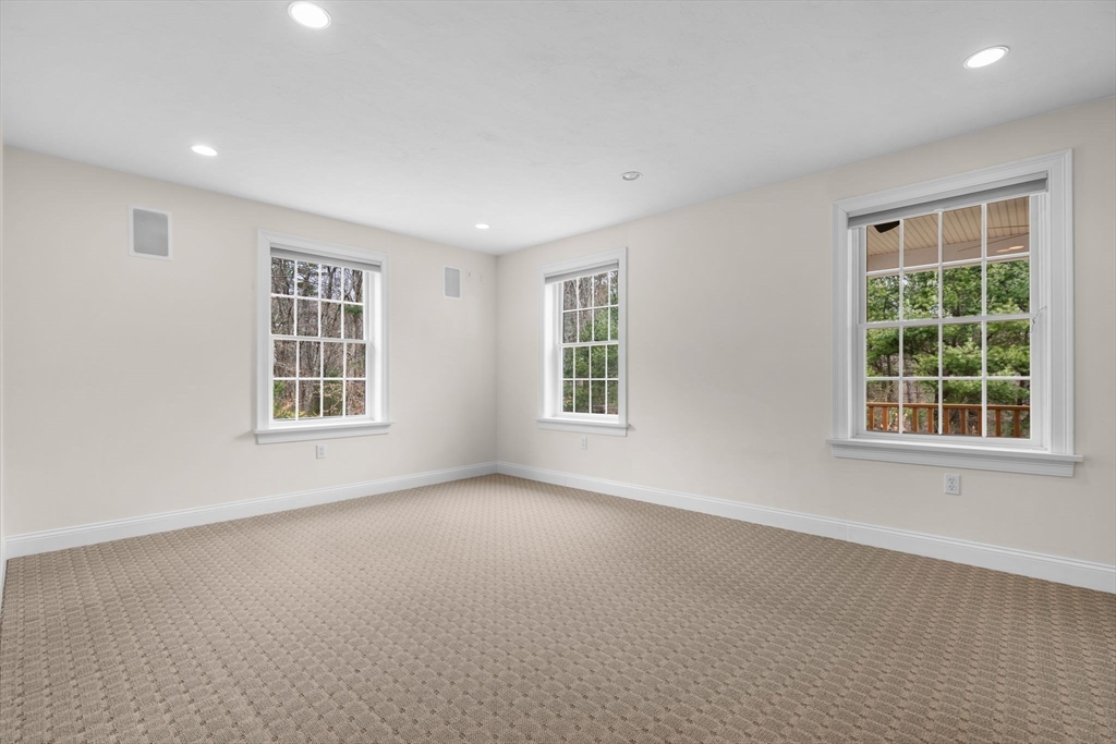 16 Brownfield Drive