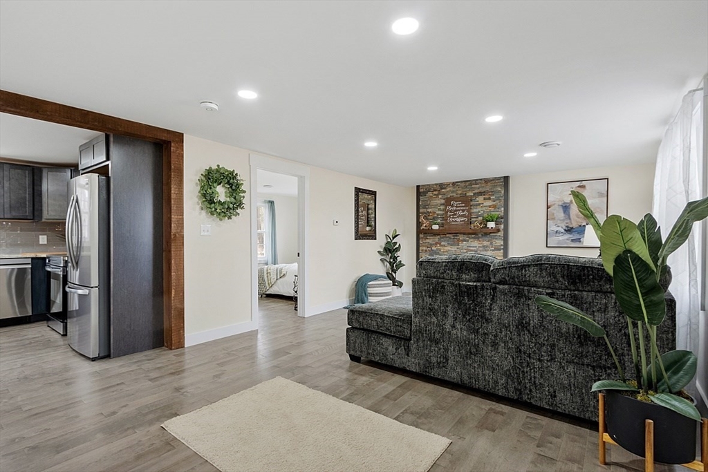 45 Morse Ave