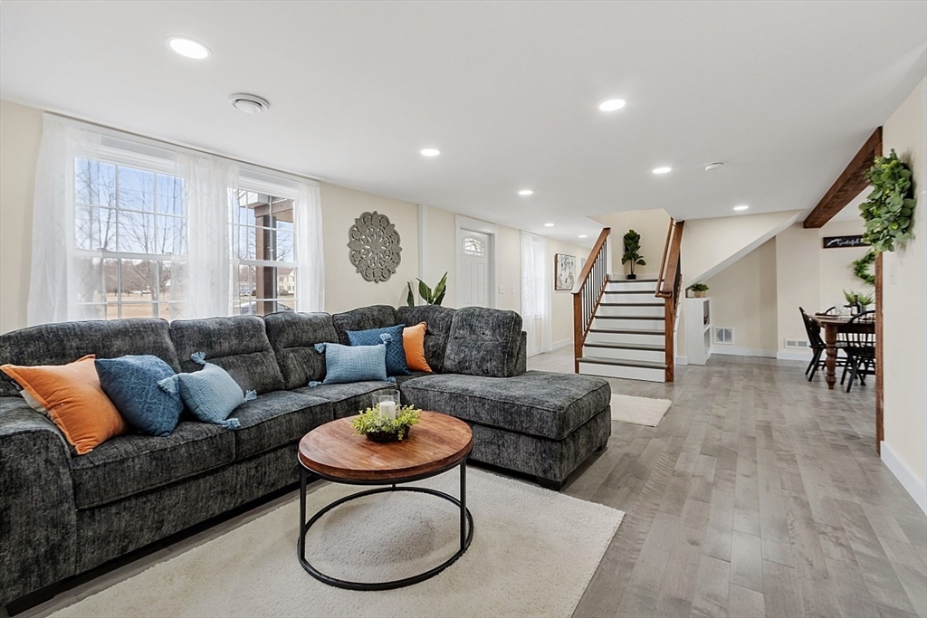 45 Morse Ave