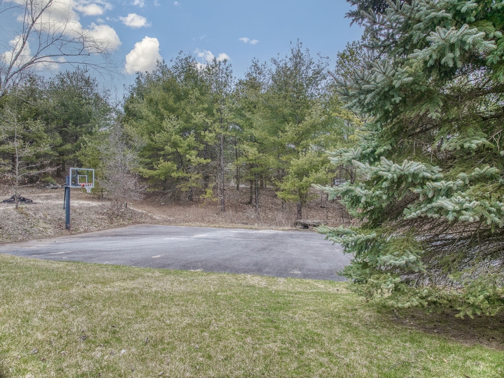 71 Houghton's Mill Rd