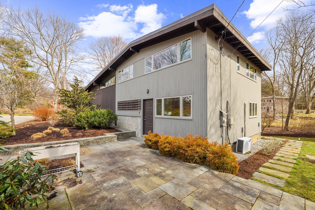7 Rolfe Road