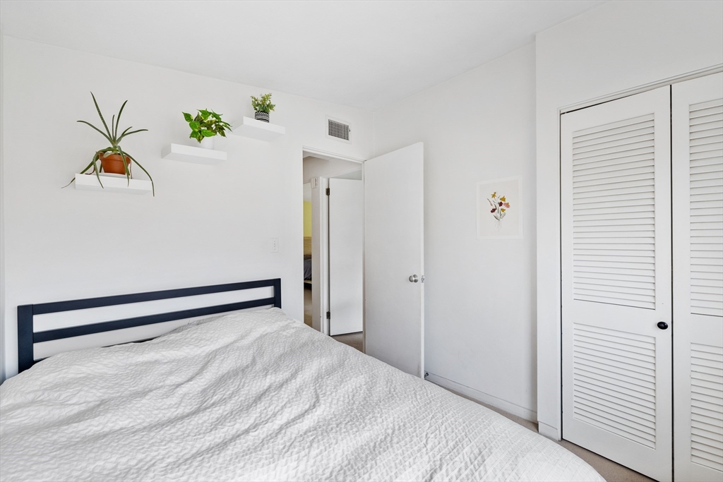 7 Rolfe Road