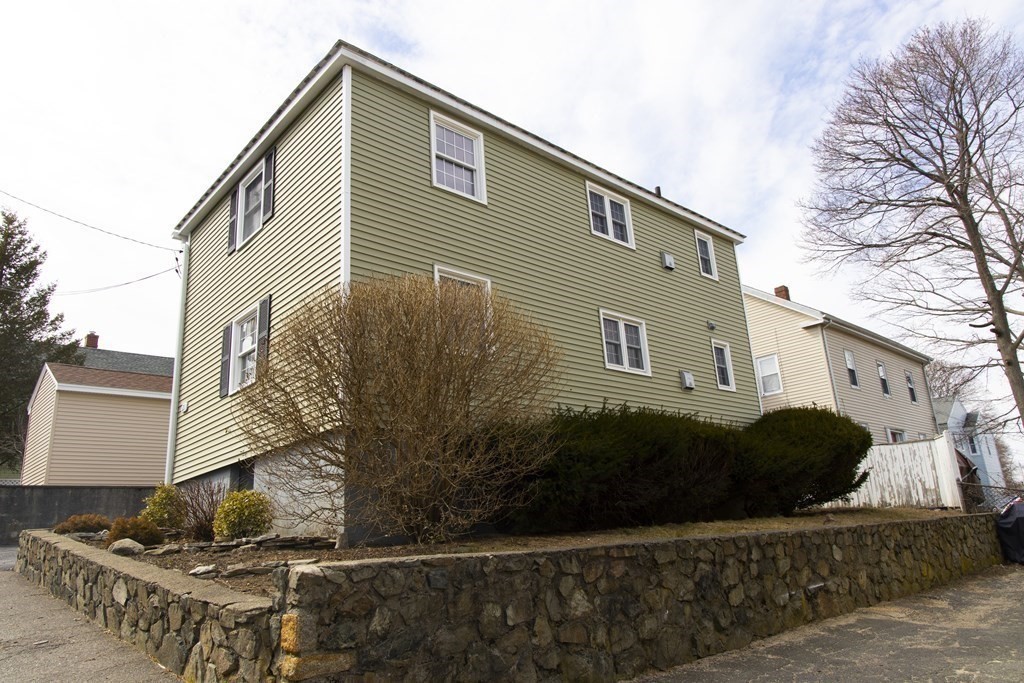 21 Nichols St