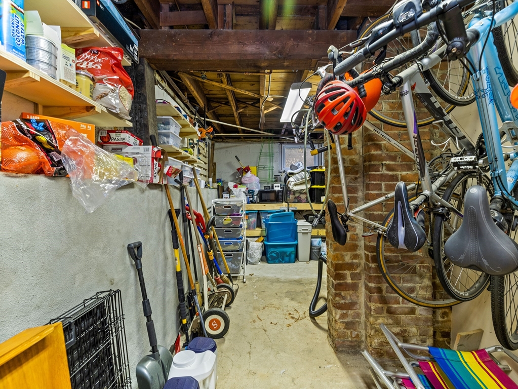 31 Cottage Street # 31