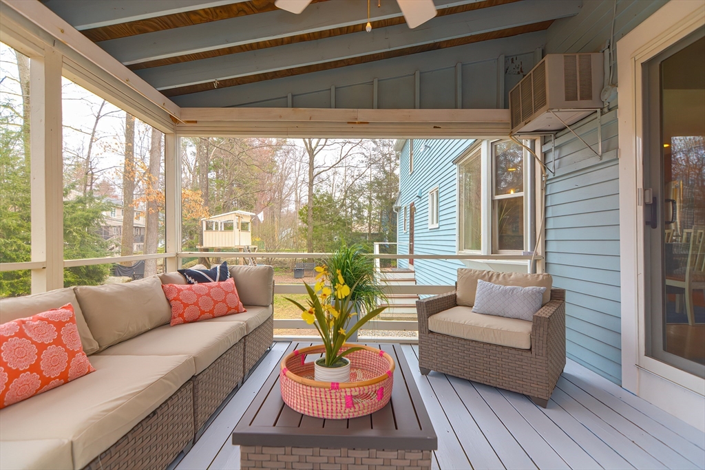 19 Grist Mill Rd