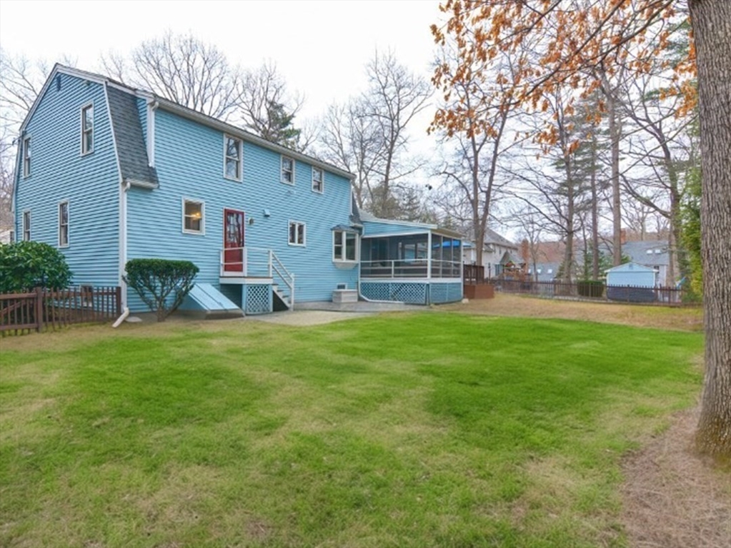 19 Grist Mill Rd