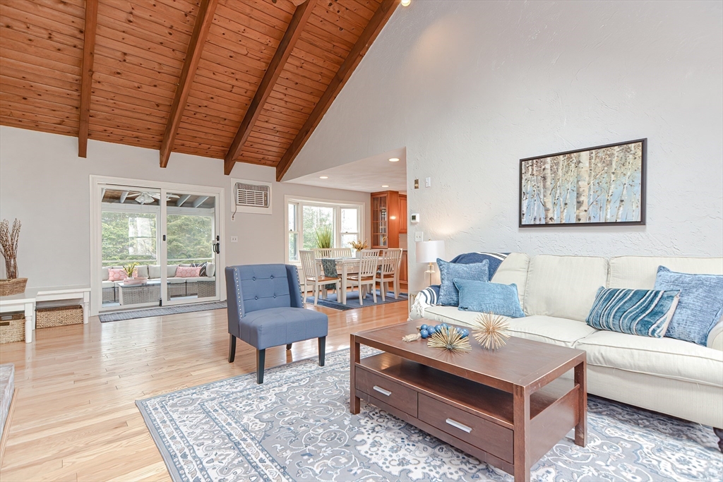 19 Grist Mill Rd
