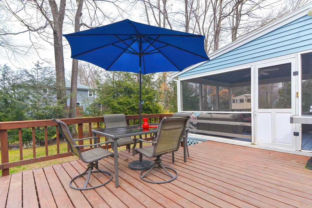 19 Grist Mill Rd