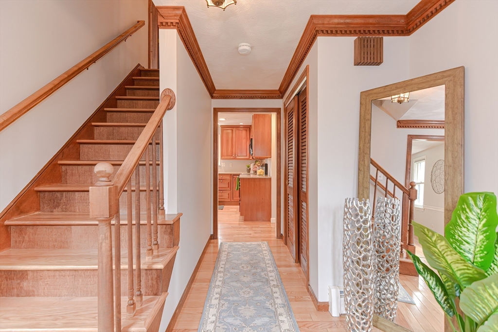 19 Grist Mill Rd