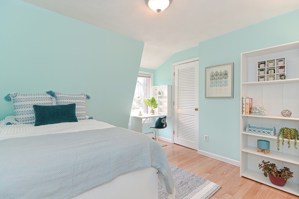 19 Grist Mill Rd