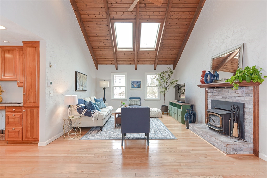 19 Grist Mill Rd