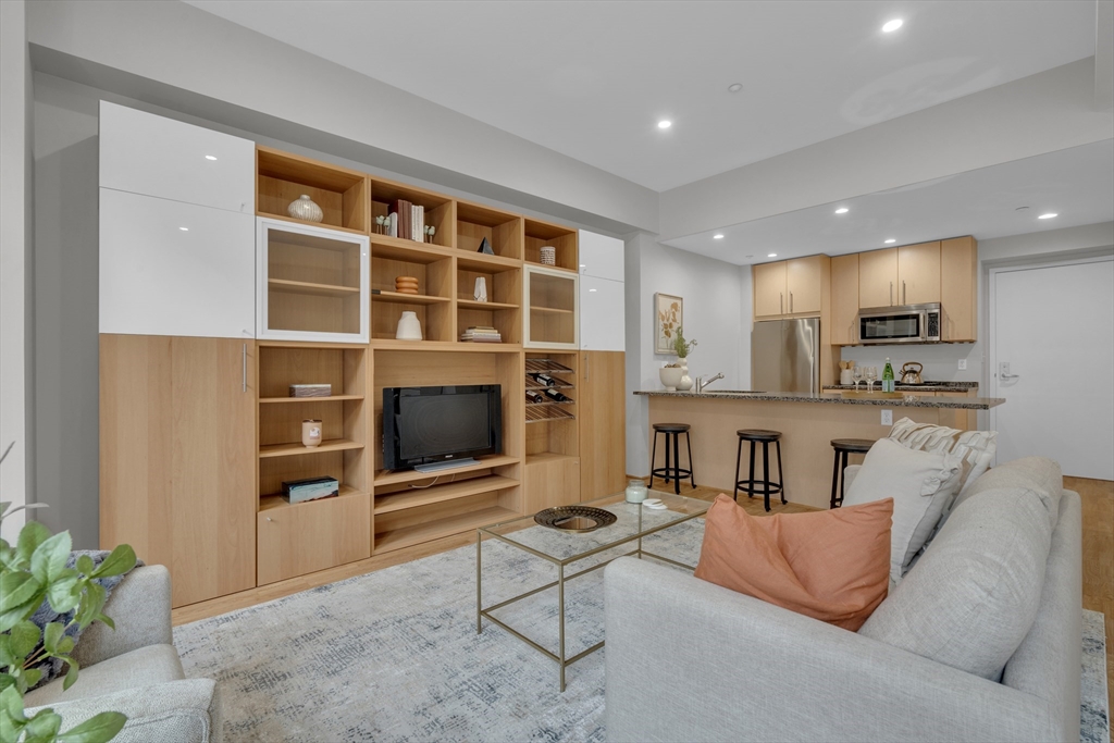 35 Fay St # 209