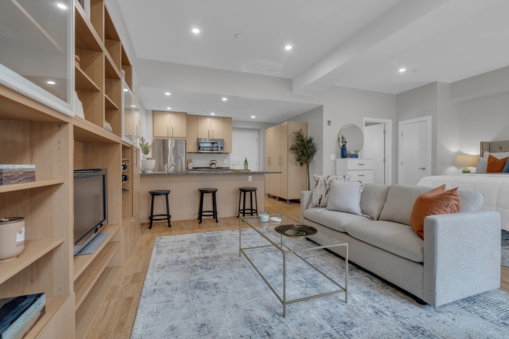 35 Fay St # 209