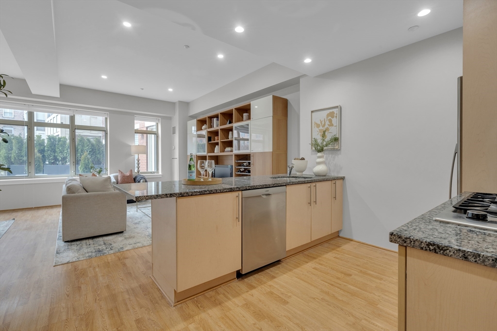 35 Fay St # 209