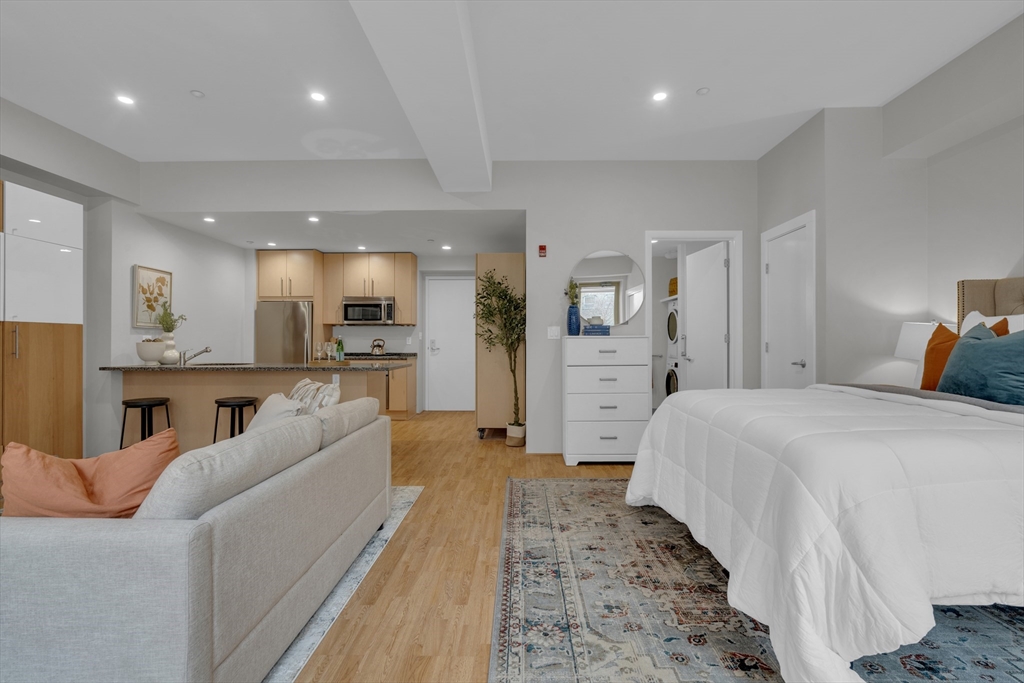 35 Fay St # 209