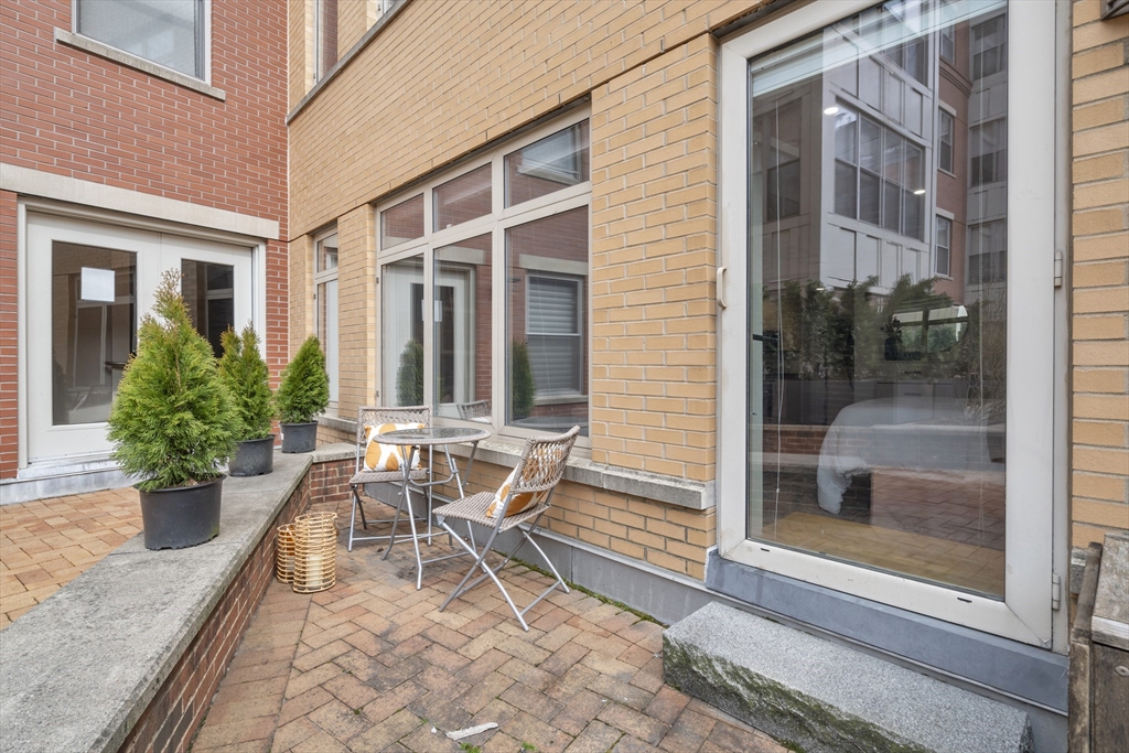 35 Fay St # 209