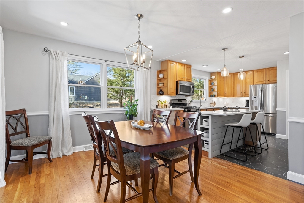16 Juniper Ridge Rd