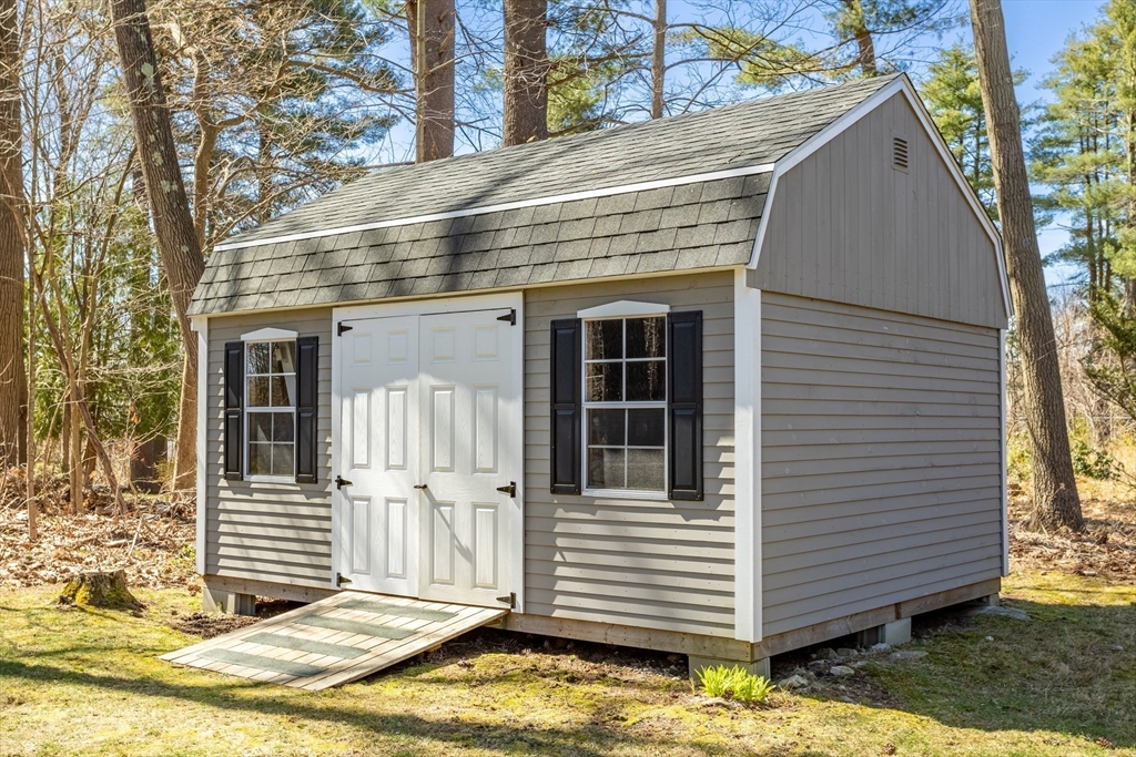 16 Juniper Ridge Rd