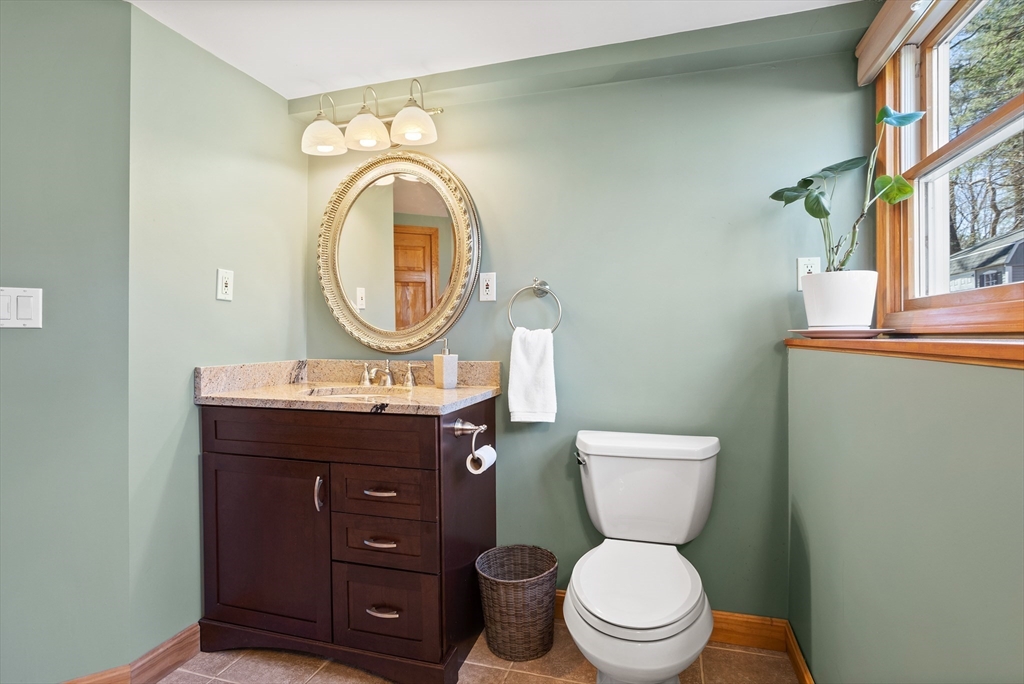 16 Juniper Ridge Rd