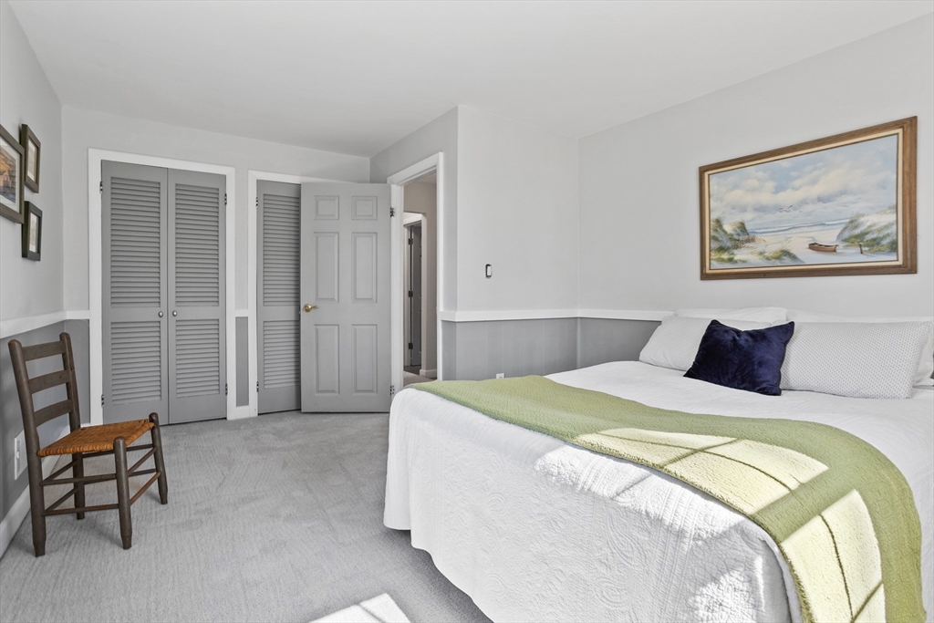 16 Juniper Ridge Rd