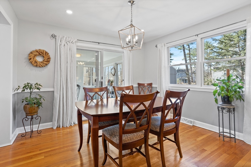 16 Juniper Ridge Rd