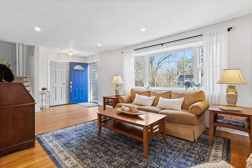 16 Juniper Ridge Rd