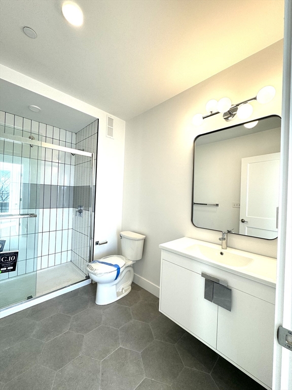 654 East Broadway # 304
