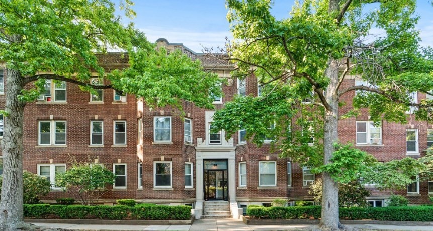 61 Thatcher St # 2