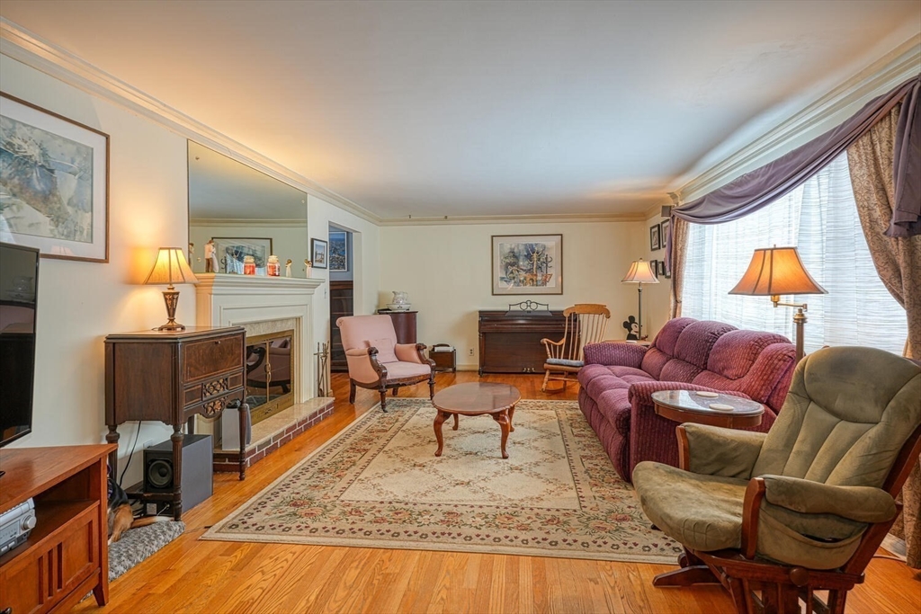 76 Sewall St