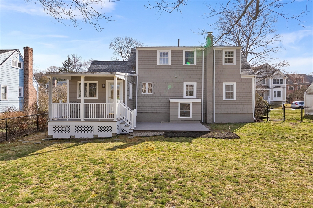 10 Ellison Rd