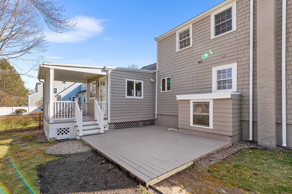 10 Ellison Rd