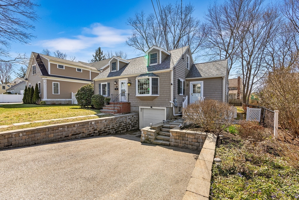 10 Ellison Rd