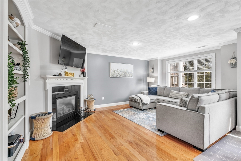 1 Olson St # 17