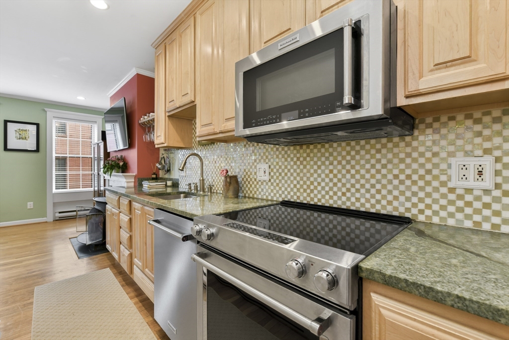 9 Fayette Street # 3