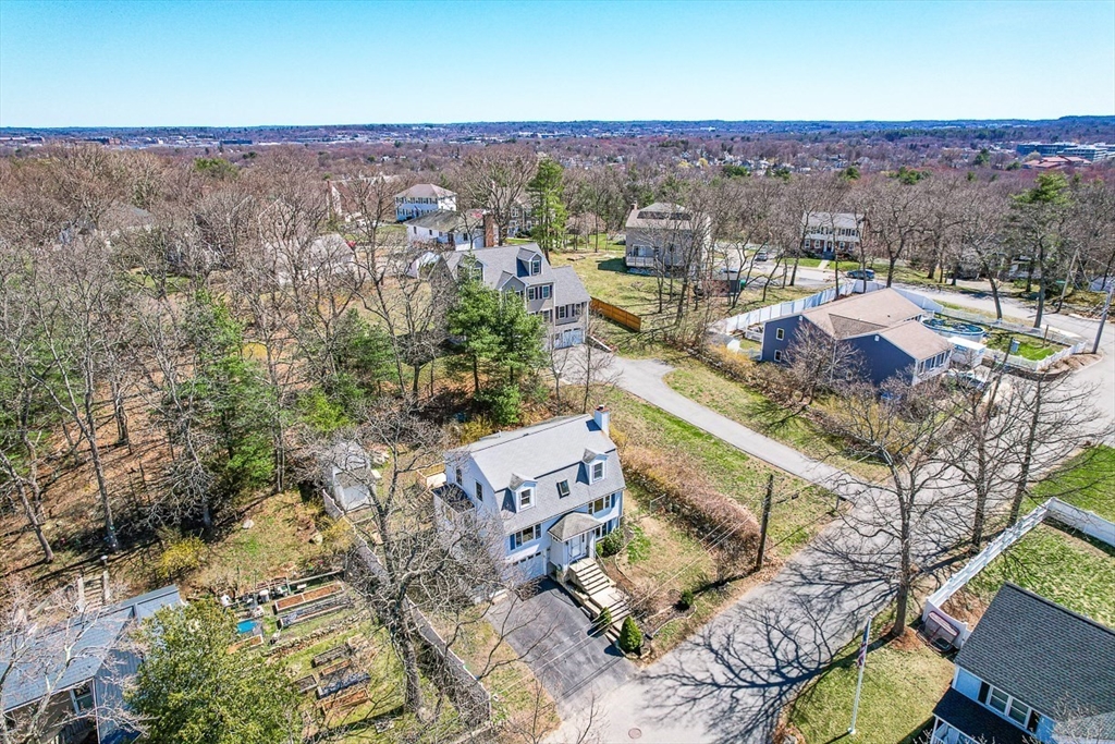 8 Waite Ave