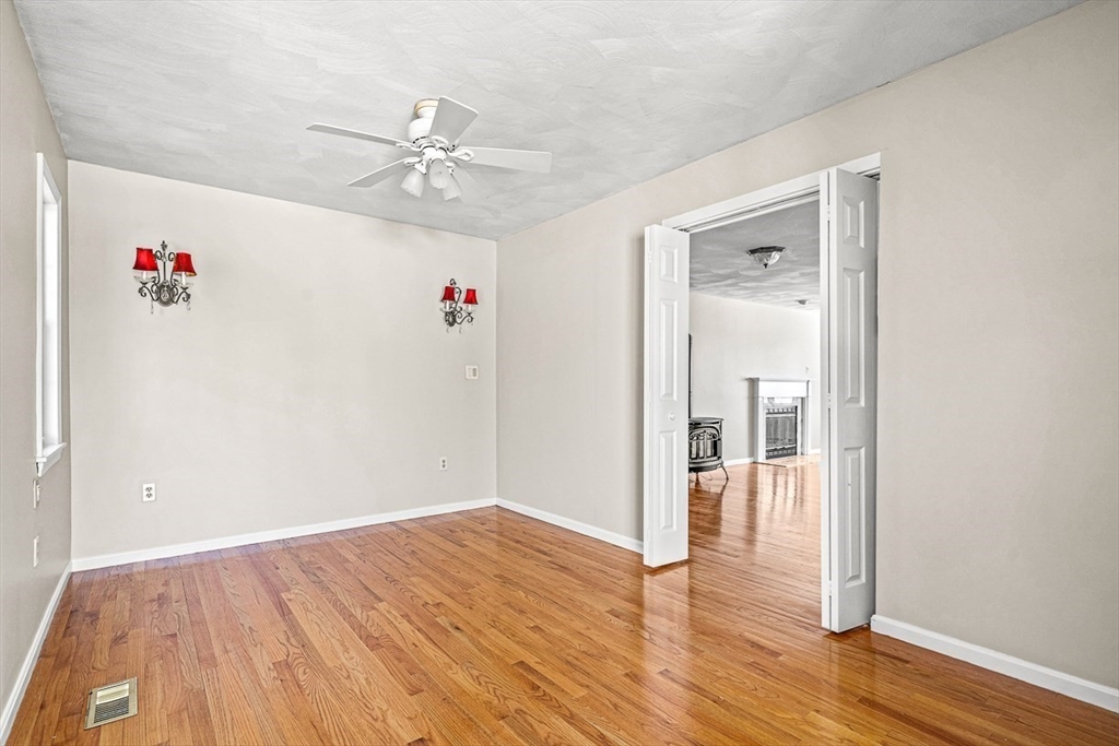 8 Waite Ave