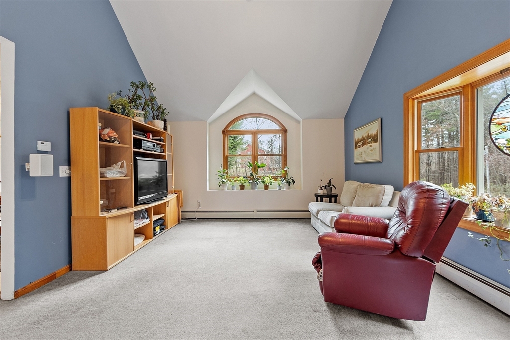 330 West St