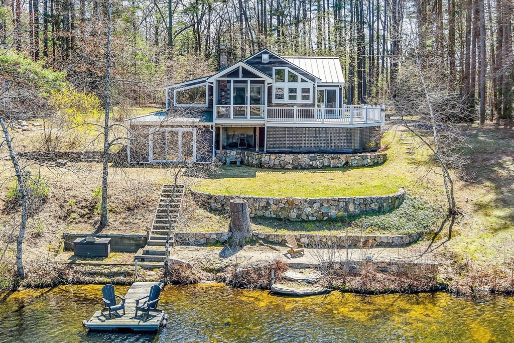25 Hallock Point Rd