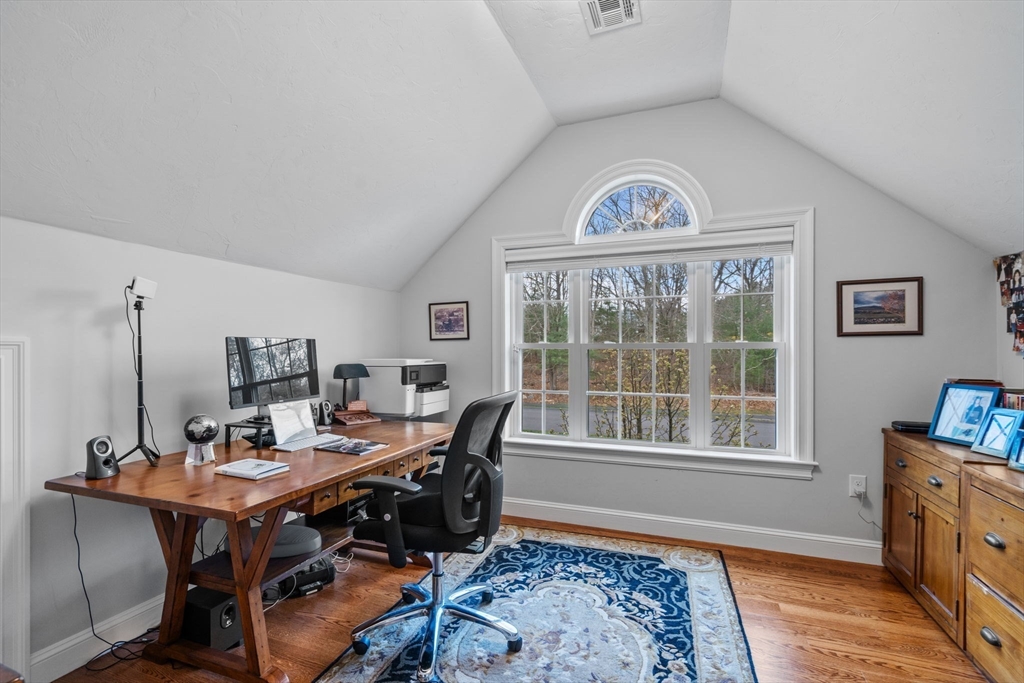 17 Applegate Rd