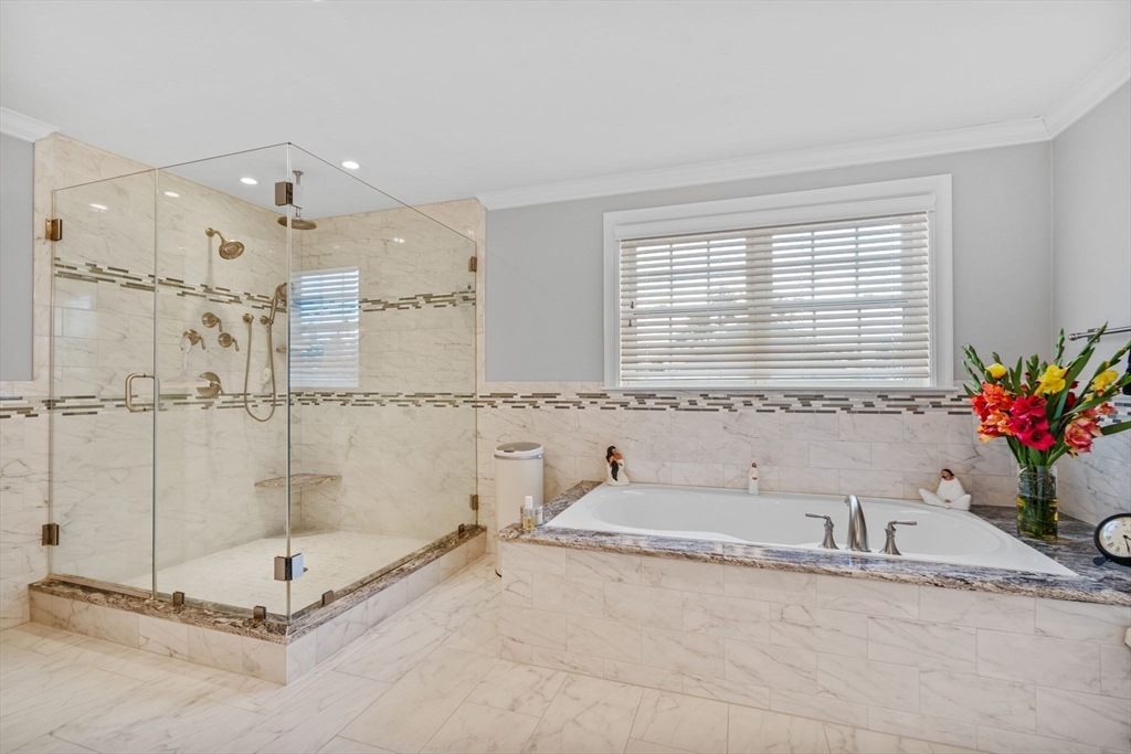 17 Applegate Rd