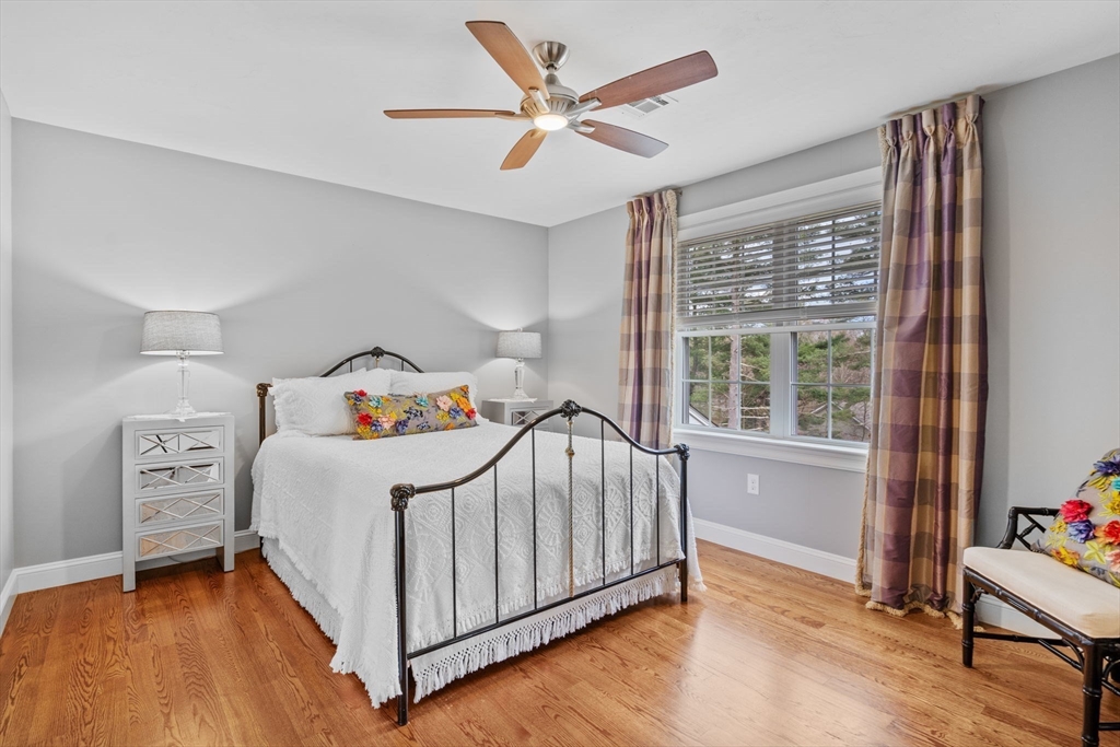 17 Applegate Rd