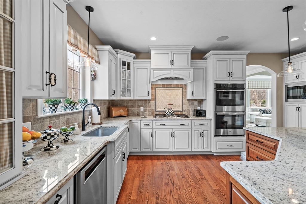 17 Applegate Rd