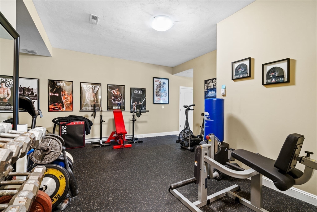 17 Applegate Rd