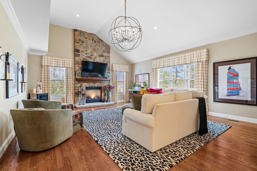 17 Applegate Rd