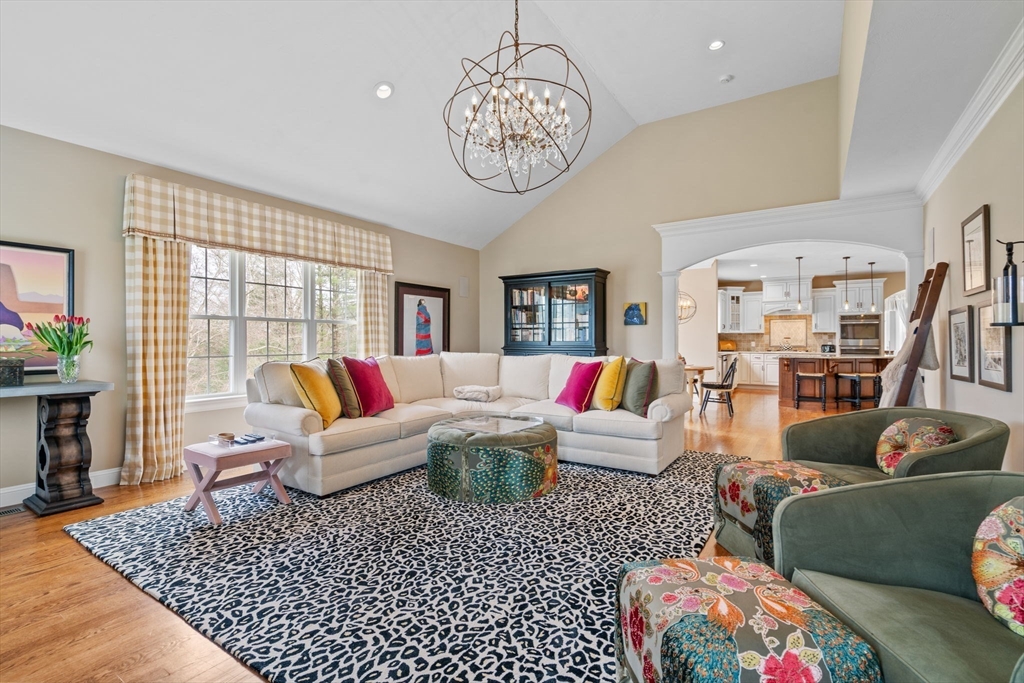 17 Applegate Rd