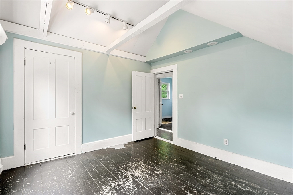 38 Willowdale Road
